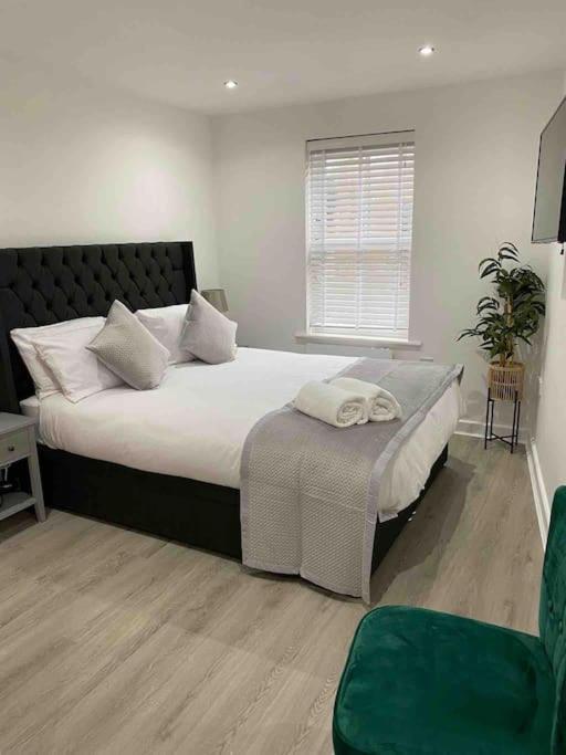 Luxury Town Centre Apartment Walking Distance To Rsc Theatre Stratford-upon-Avon Exteriör bild
